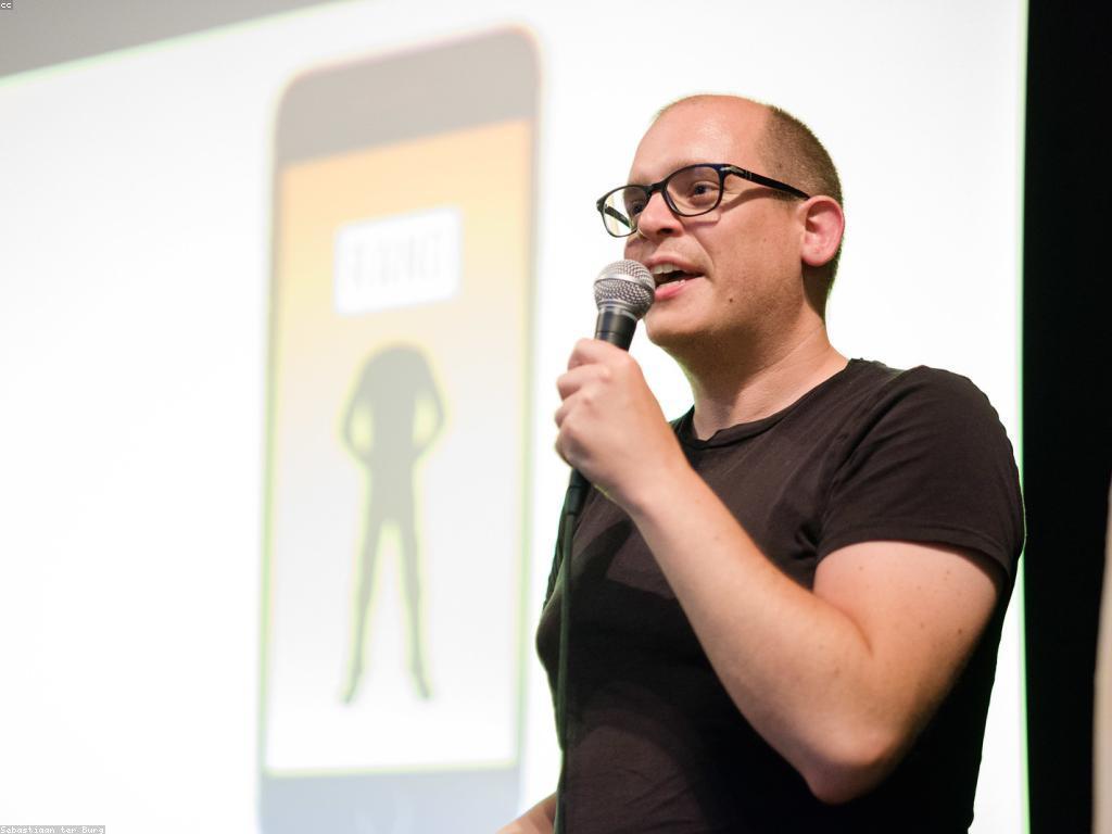 អត្តសញ្ញាណនិងផលប៉ះពាល់នៃការពារ​ព័ត៌មានសម្រាប់សង្គម