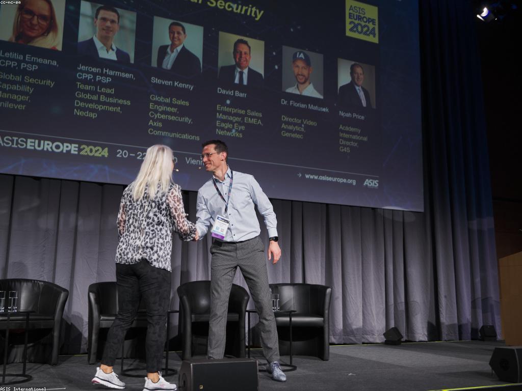 ការពារព័ត៌មានក្នុងបច្ចេកវិទ្យាសុវត្ថិភាព