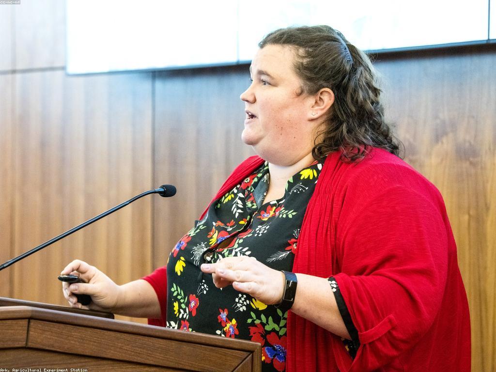 ច្បាប់និងបទបញ្ជា៖ ផលប៉ះពាល់លើសង្គមនិងអាជីវកម្ម